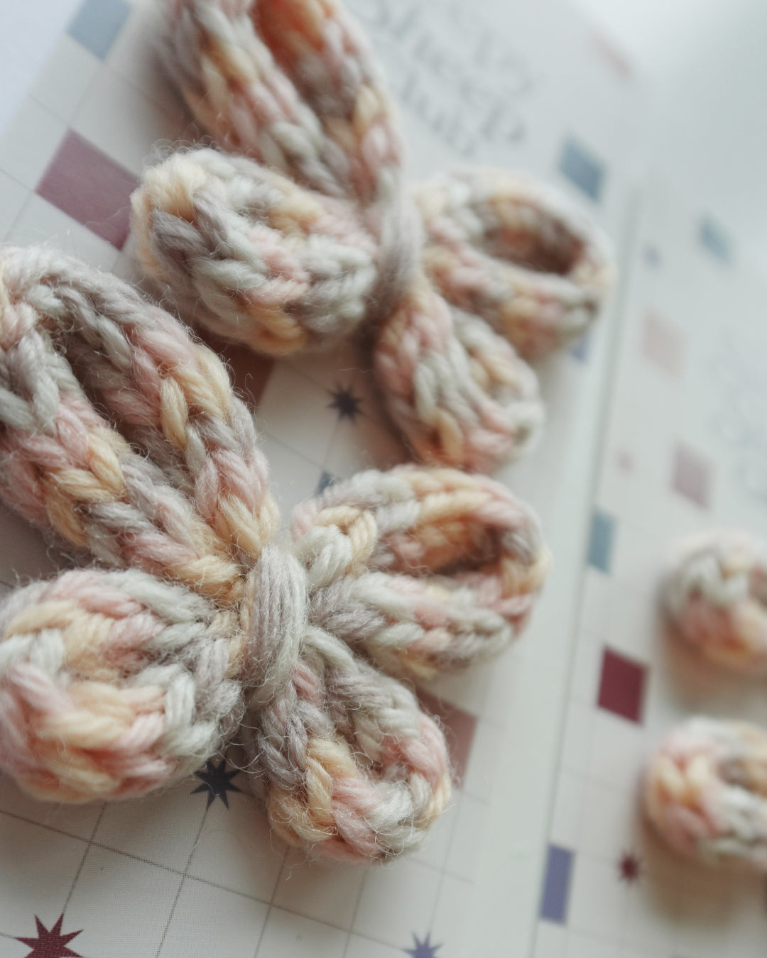 Bow - Taffy -